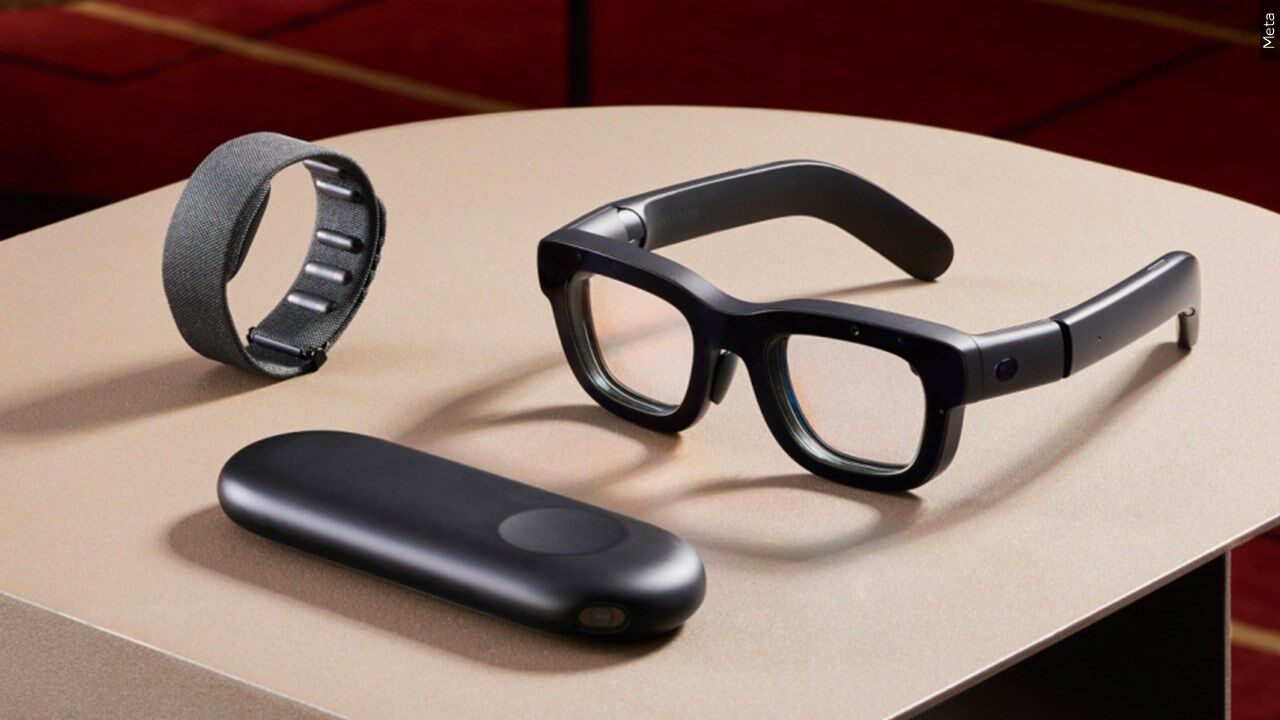 New Orleans attacker wore Meta glasses. What can they be used for?
